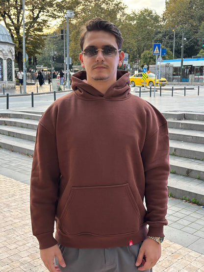 Rudas didelis paprastas džemperis su gobtuvu