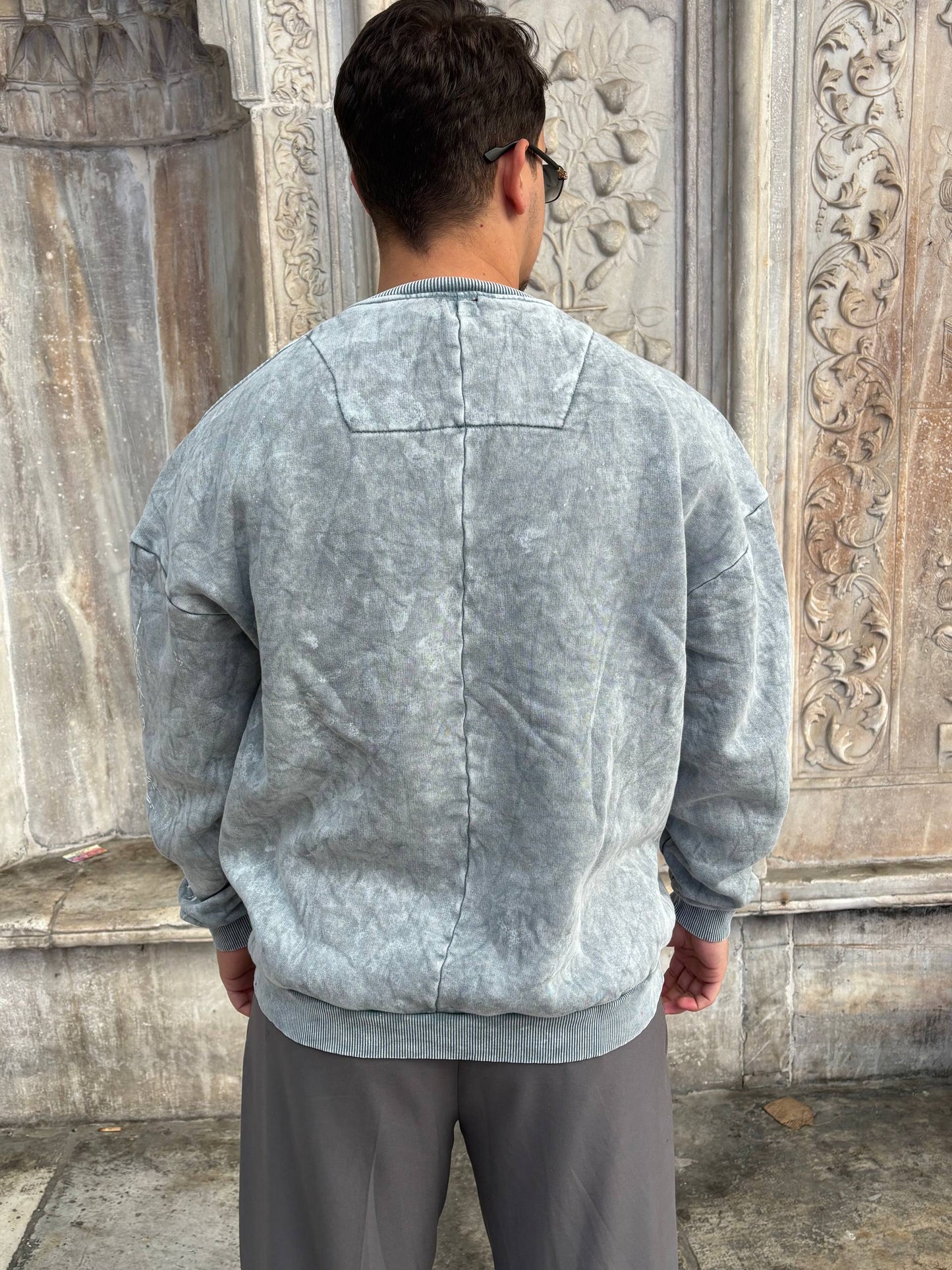 Washed ''Be a Blessing'' Left Sleeve Print Detailed Oversize Sweatshirt